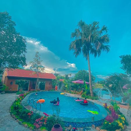 D&D Riverside Homestay Xuan Son Bagian luar foto